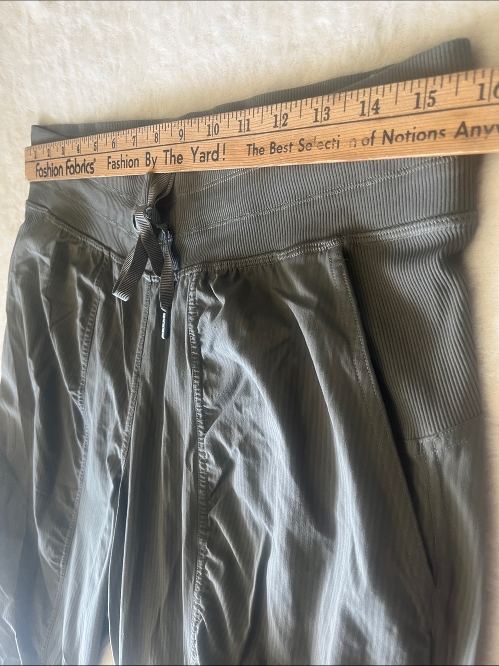 Lululemon Dance Studio Joggers Grey Sage Size 8 - Picture 7 of 12